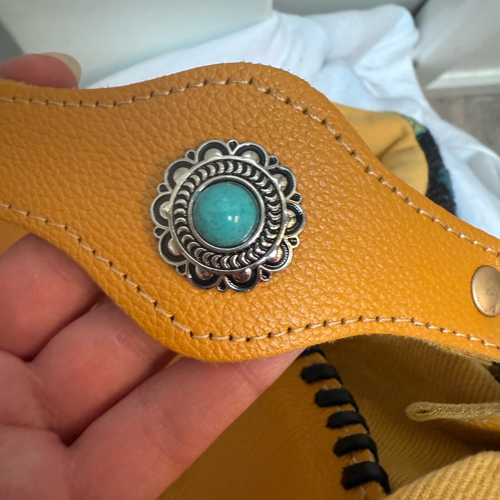 Beautiful Yellow and Black Patterned Boho Women's Bag - Picture 8 of 16